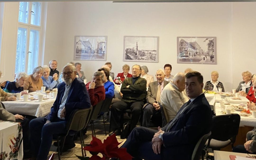 Oko w oko z prezydentem Leszna. Co mieli do powiedzenia 80-latkowie?