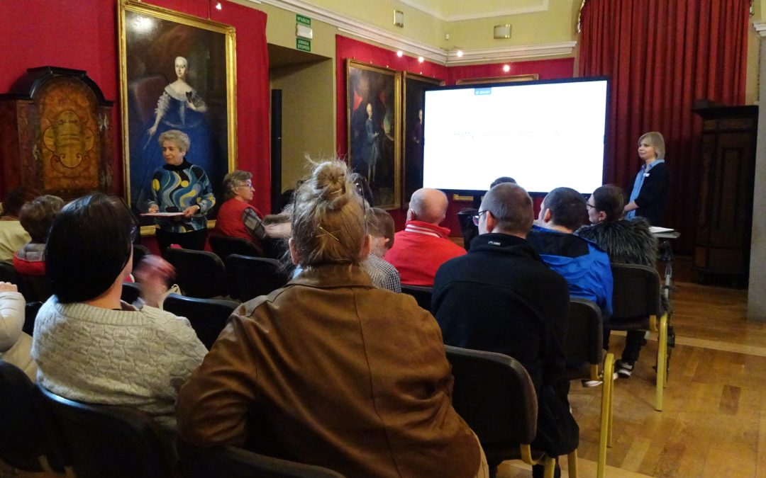 Poznaliśmy hafty i koronki dawnej wsi