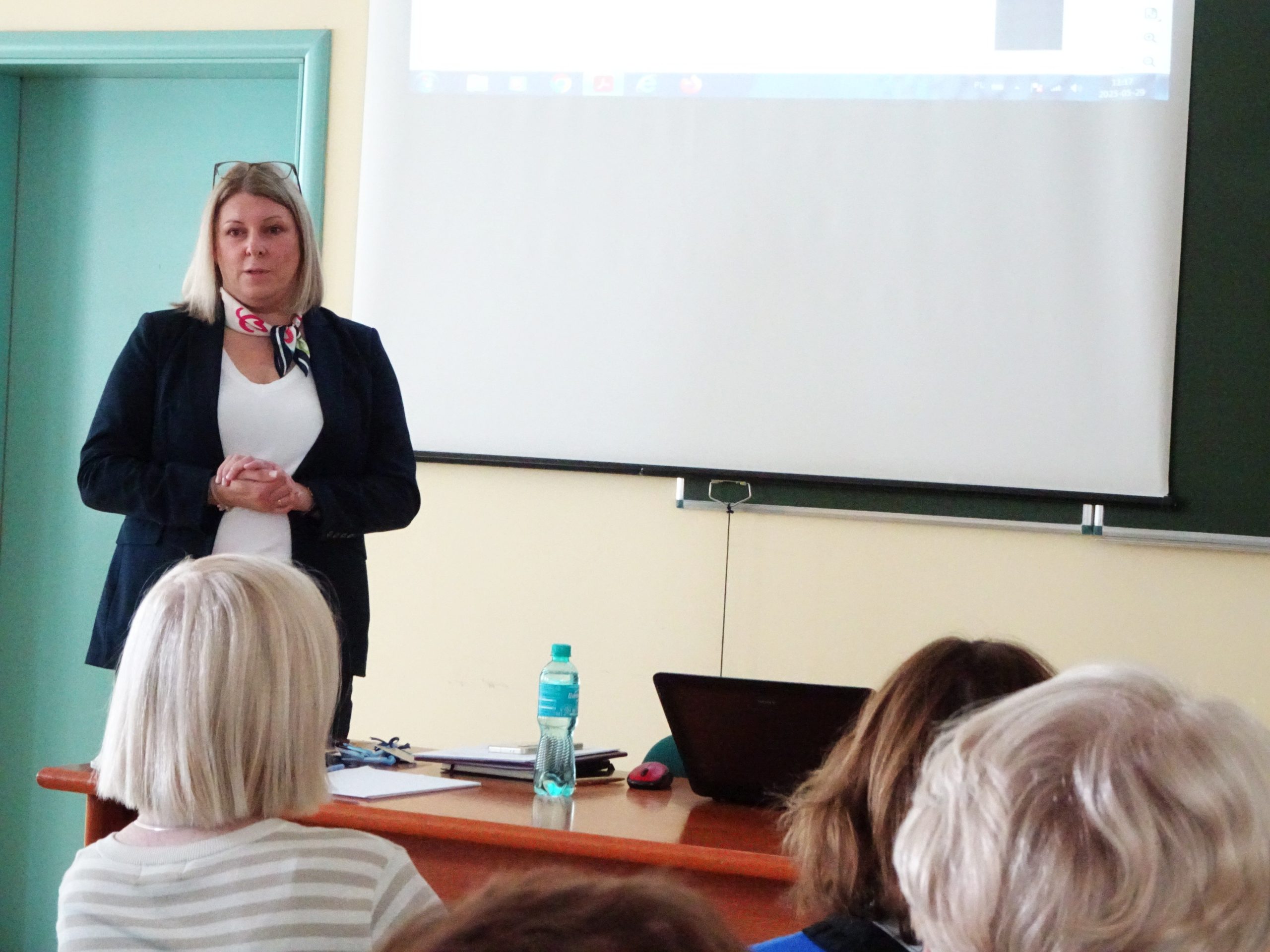 4 Pani dr Monika Filipiak rozpoczyna prelekcję