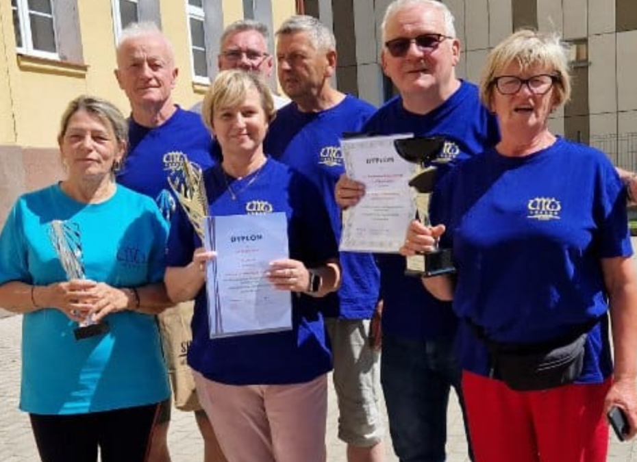 Rzut beretem na srebrny medal