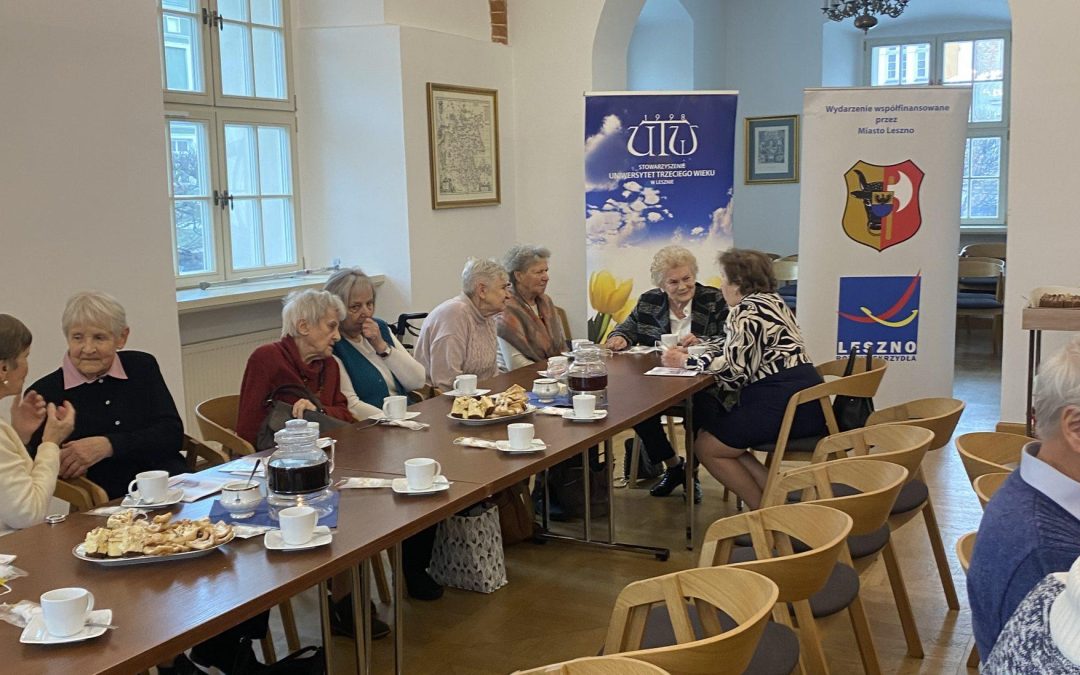 Spotkanie leszczyńskich seniorów 80+ w ratuszu