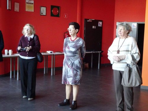 Basia Szarszewska wiceprezes UTW oraz Krysia i Janka, członkinie Sekcji Foto