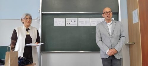 Pan Tomasz Kaczmarek przedstawił prelegentkę