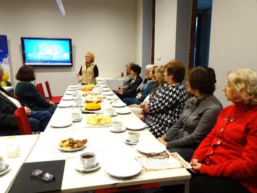 Ela Kuśnierek - obecnie odpowiedzialna za stronę internetową UTW