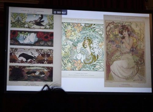 W XIX wieku malowano kwiaty w kolorach delikatnych pastelowych.