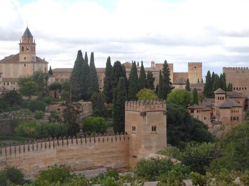 10 widok na AlHambrę