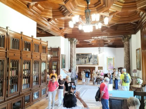   Moszna - w bibliotece