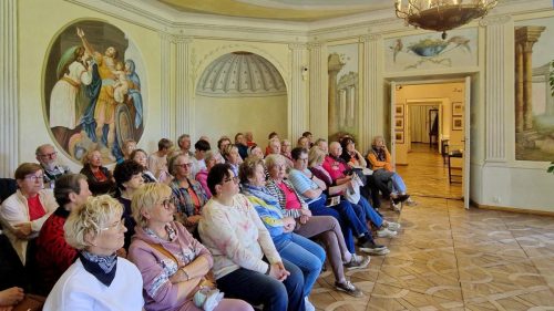Wsłuchani w opowieści o pracy organicznej