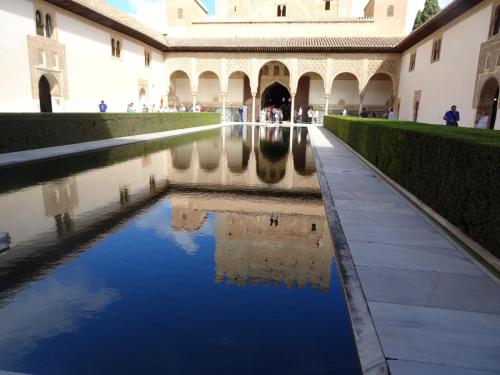 15-dziedziniec Alhambry