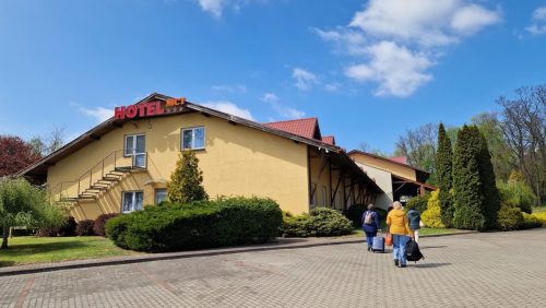 Dotarliśmy do hotelu w Żerkowie.