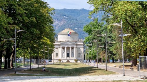 Como (Włochy) - Muzeum poświęcone A. Volcie
