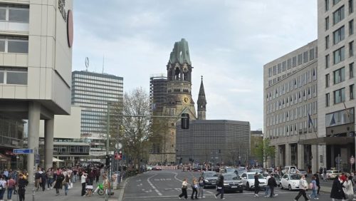 zniszczona wieża, pomnik i przestroga przed okrucieństwem wojny