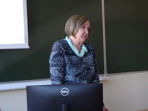 2 Pani dr. Małgorzata Halec