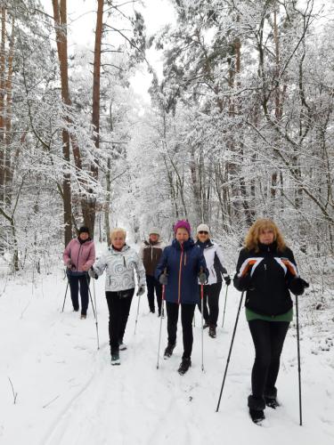 Grupa WKU na zimowym spacerze 