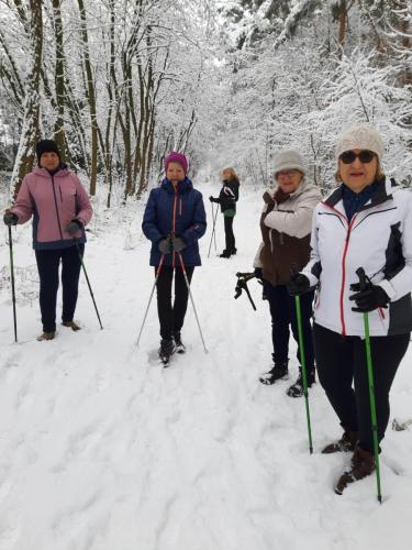 Grupa WKU na zimowym spacerze 