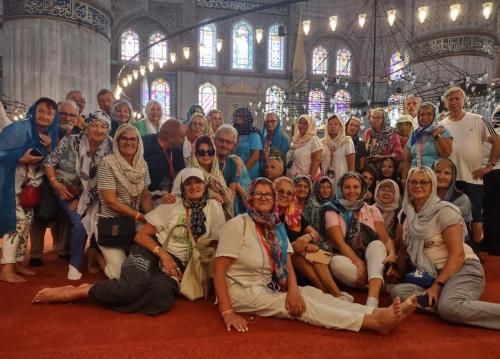 Slajd z prezentacji - nasi w Błękitnym Meczecie