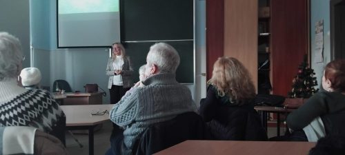 słuchamy z zainteresowaniem