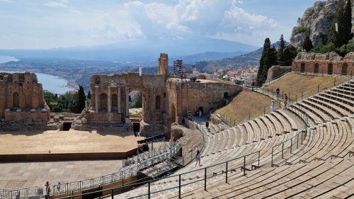Taormina - Teatr antyczny z widokiem na Etnę