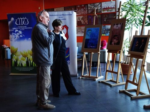 członkini zarządu UTW i Leszek Piltt