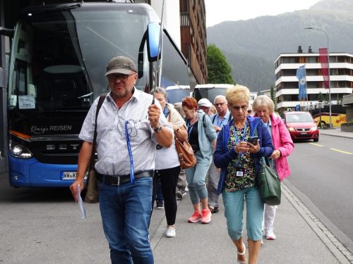 Spacerkiem po Davos, pod przewodnictwem Tomka
