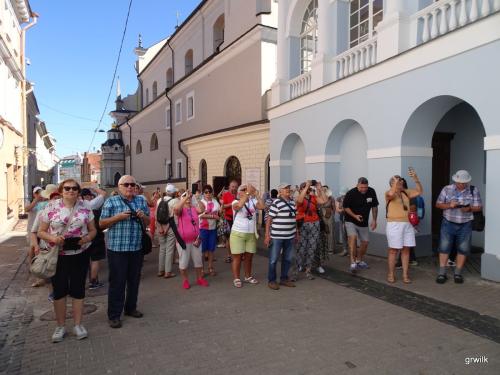 Słynna Ostra Brama w murach obronnych Wilna