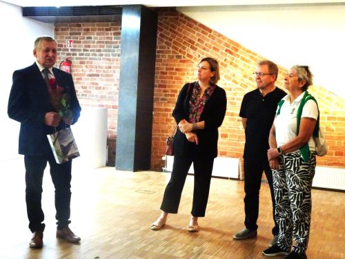 Autor fotografii objaśnia skąd taki temat wystawy.