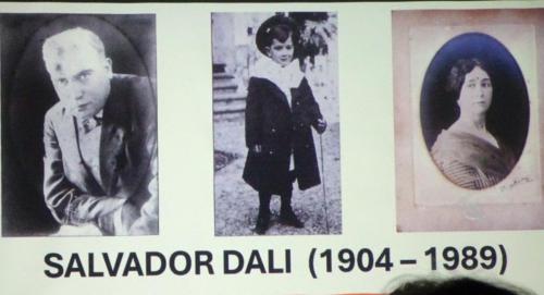 mały Dali z rodzicami