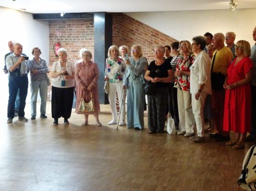 6 Licznie przybyli goście