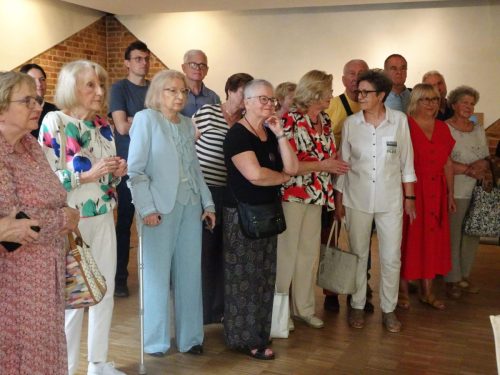 7 Goście i przyjaciela przybyli na wernisaż