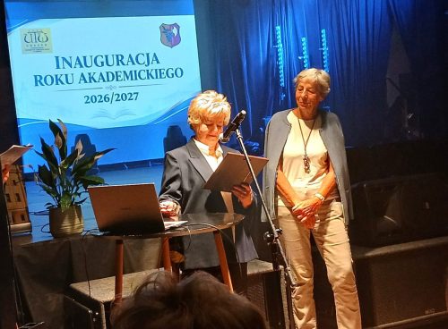 Krystyna Ratajczak została wyróżniona tytułem ,,Honorowy Członek UTW