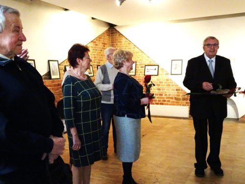  Zbyszek podziękował przybyłym na wernisaż gościom oraz powiedział kilka słów o swoich fotografiach.