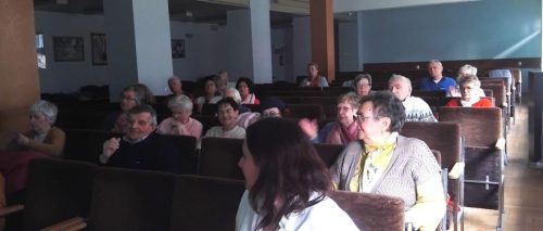  Licznie zgromadzeni słuchacze.