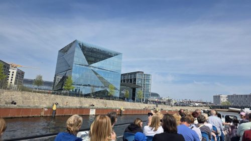 jeden z najnowocześniejszych budynków w Europie-biurowiec, Cube Berlin