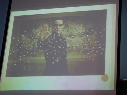 tu również absurdalna scena scena z filmu