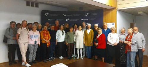  zdjęcie grupowe na ściance.