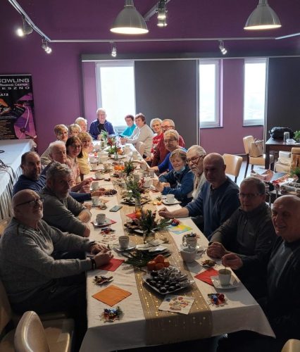 Drużyna UTW w świątecznym nastroju