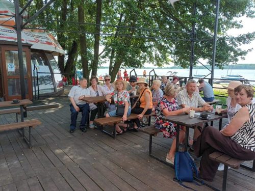  na czymś ,,co nie co w ,,Trzech Jeziorach