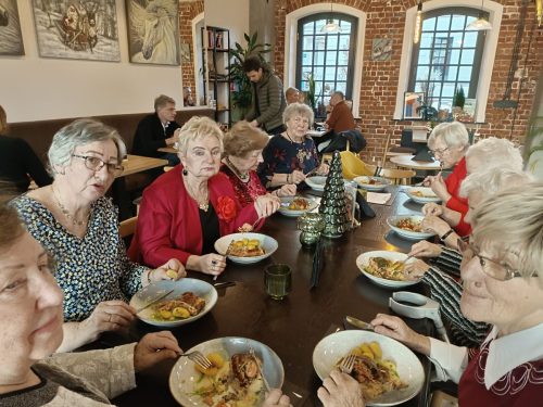 tradycyjnie - zupa grzybowa i rybka