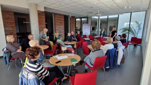 Licznie przybyli słuchacze