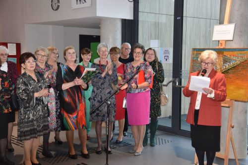 Pani prezes Maria Zielony przedstawia członków sekcji