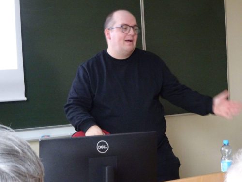 Prelegent Hubertt A. Nowak pracownik Archiwum Państwowego