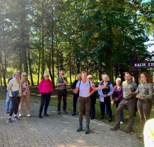 Przedstawicielka lasów informuje o akcji