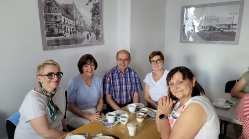 Radość ze wspólnych rozmów i filiżanki kawy