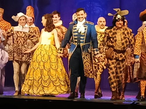 Szczęśliwe zakończenie, owacje dla artystów