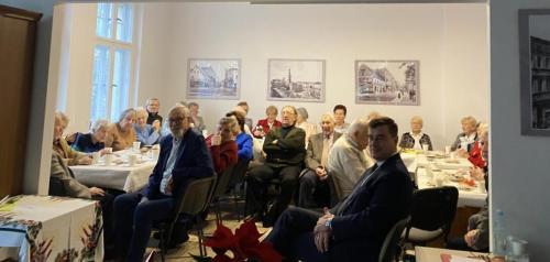 W trakcie projekcji filmu o Lesznie