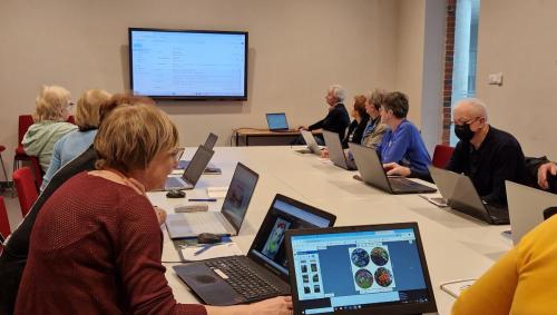 Wiemy jak wysłać swoje prace pocztą e-mail