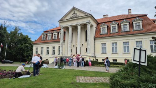 Winna Góra - Pałac Generała Dąbrowskiego oraz kościół (miejsce spoczynku Generała Dąbrowskiego-