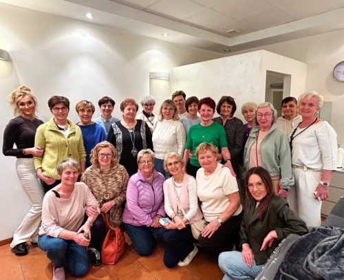 Wspólne zdjęcie na zakończenie spotkania