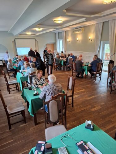 nasz trener i sędzia widzi wszystko