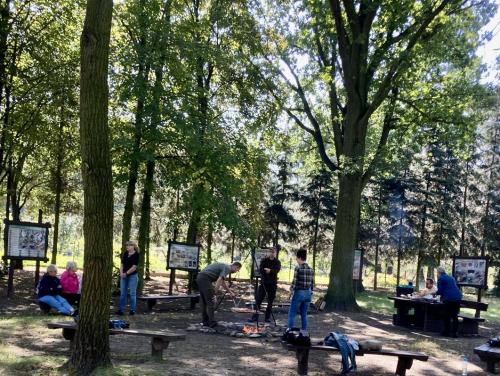 Ognisko i kiełbaski